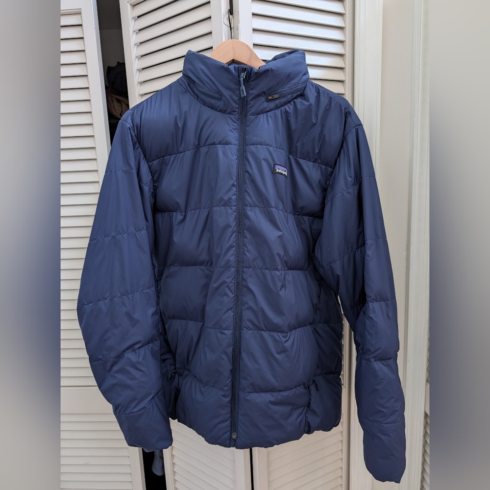 Patagonia Men's Blue Silent Down Jacket